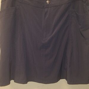 L.L. Bean Runabout Skort in Gray